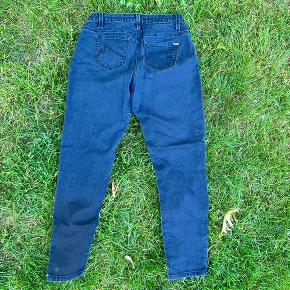 Jeans - Picture 2 of 2